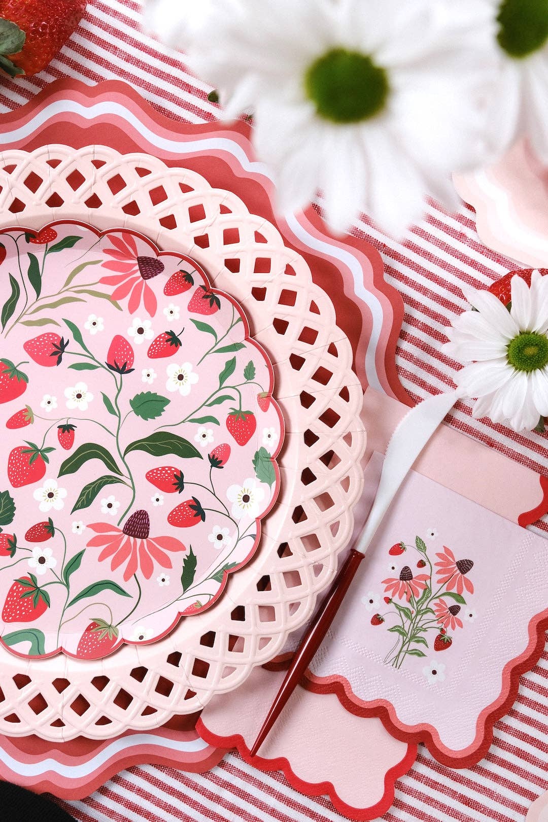 Pink Basketweave Dinner Paper Plates 8pk