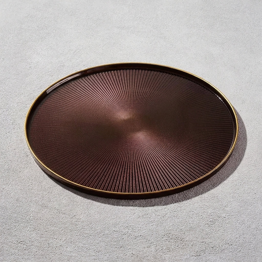 Domo Glass Charger with Gold Rim