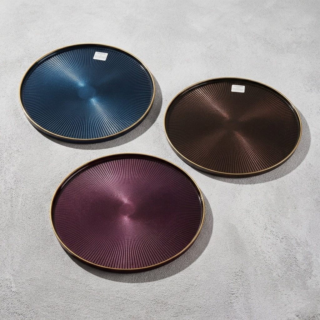Domo Glass Charger with Gold Rim