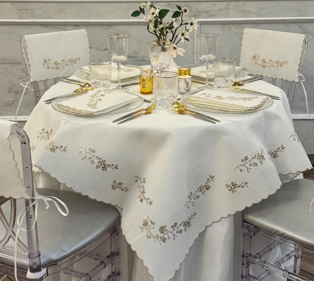 Gold Flower with Scallop Edge Tablecloth