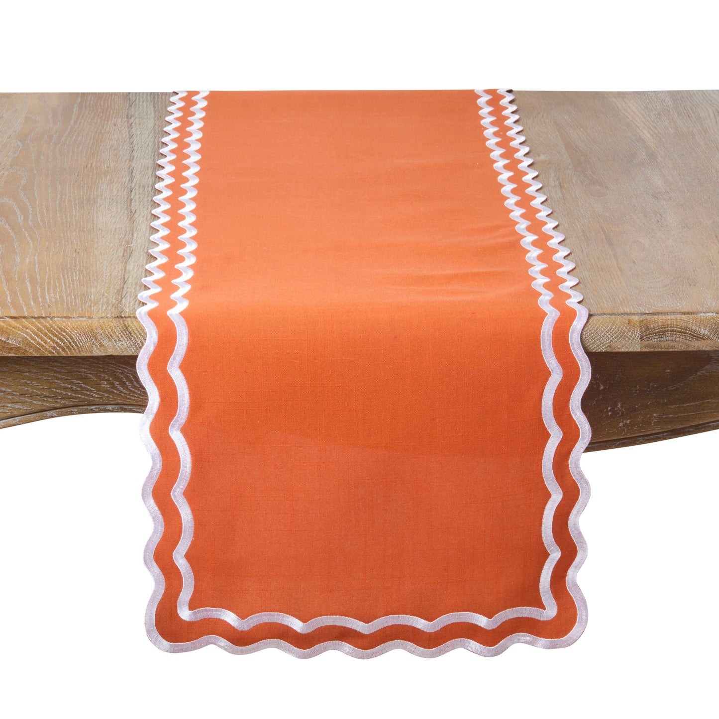 Scalloped Border Table Runner: Taupe / 16"x72"