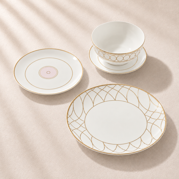 Lexington Bone China Gold and Pink Scallop Dinnerware Set (Service for 4)