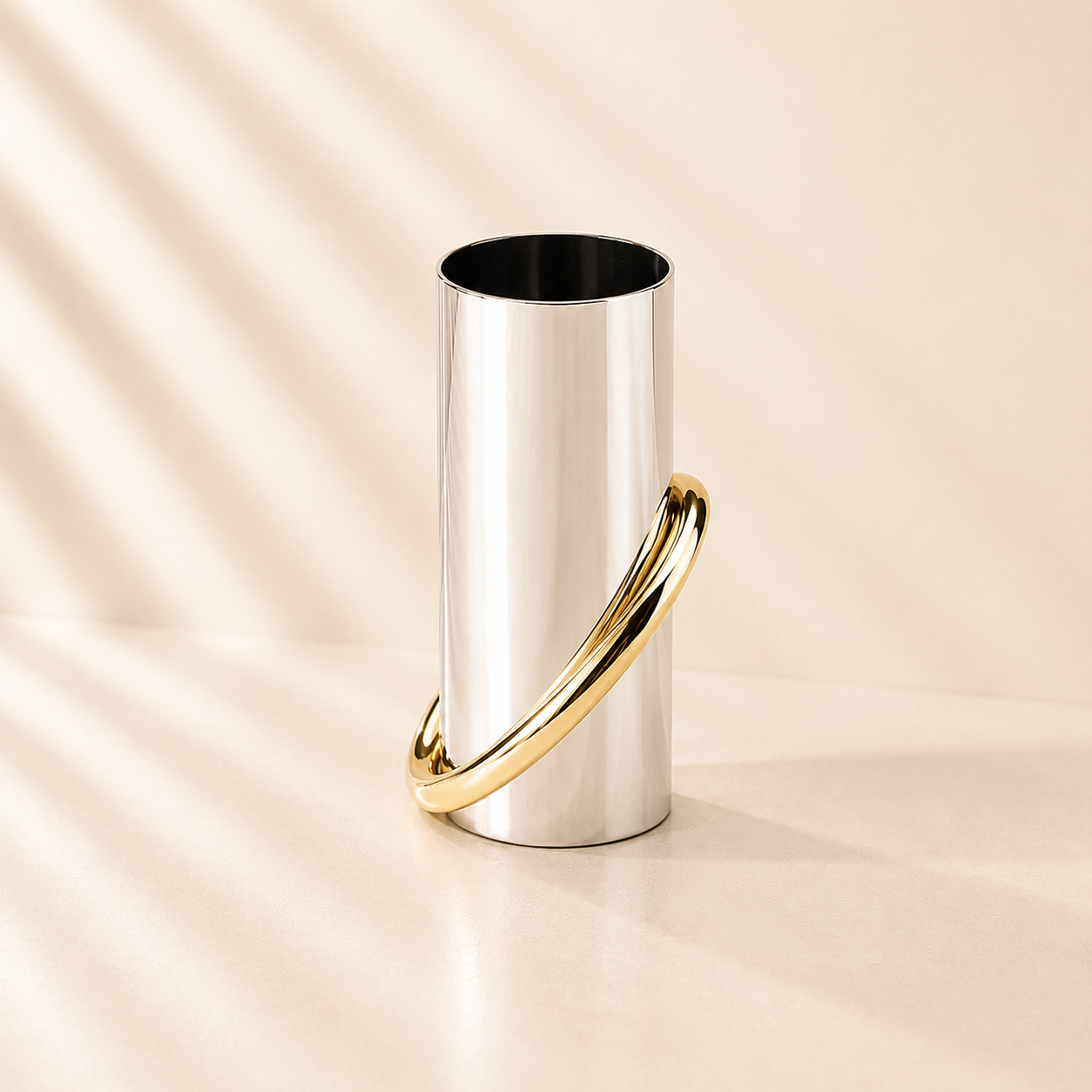 ANNA New York Ring Vase
