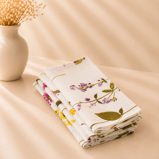 Watercolor Floral Stems Napkin: Off-White / 20" Set of 4