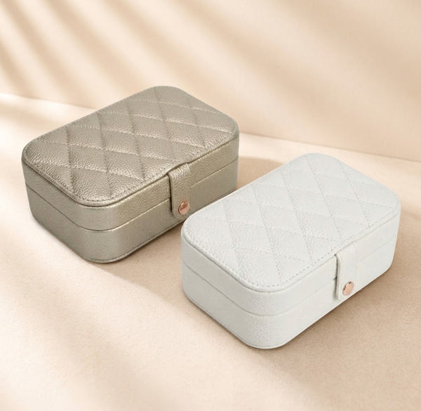Leah Quilted Travel Jewelry Organizer