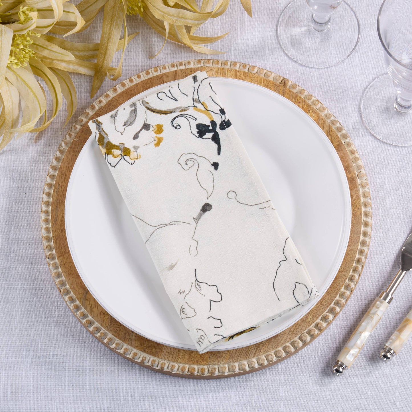 Abstract Floral Dinner Napkins: Marigold 20" Set of 4