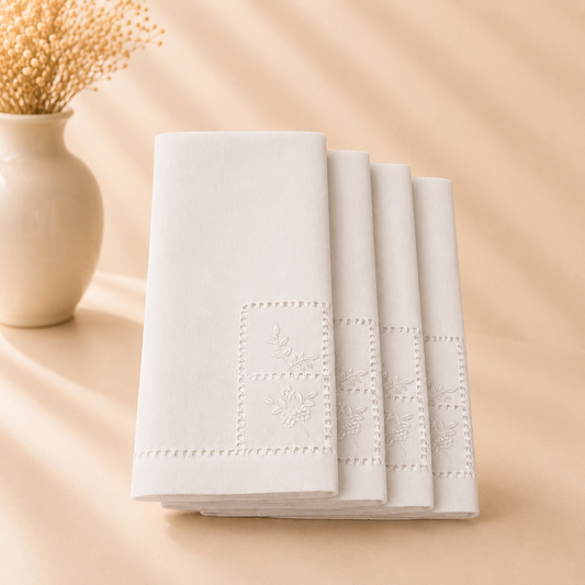 Grid Pattern with Flower Napkin 20"X20" Set of 4
