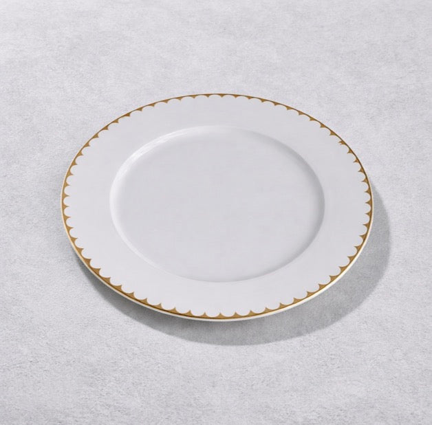 Daisy White with Gold Rim Charger