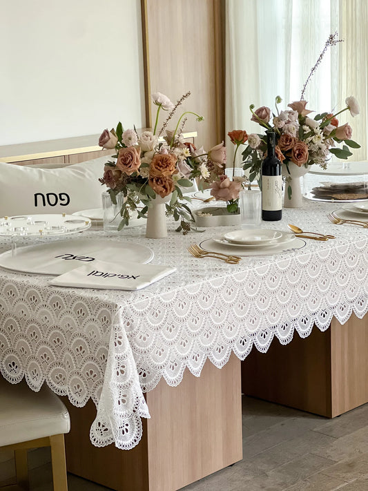 White Pendant Unlined Lace Tablecloth
