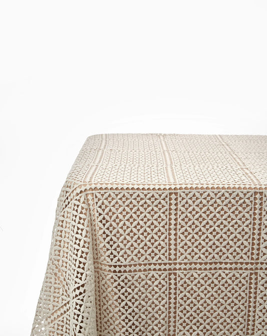Doria Eyelet Unlined Tablecloth