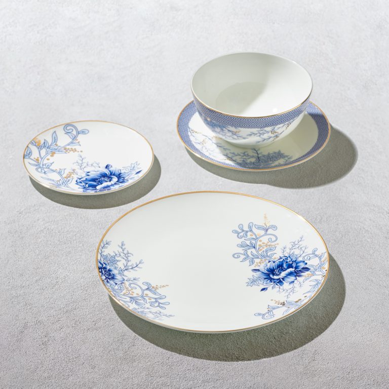 Cypress Blue 16pc Dinnerware (Service for 4)