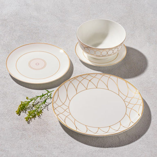 Lexington Bone China Gold and Pink Scallop Dinnerware Set (Service for 4)