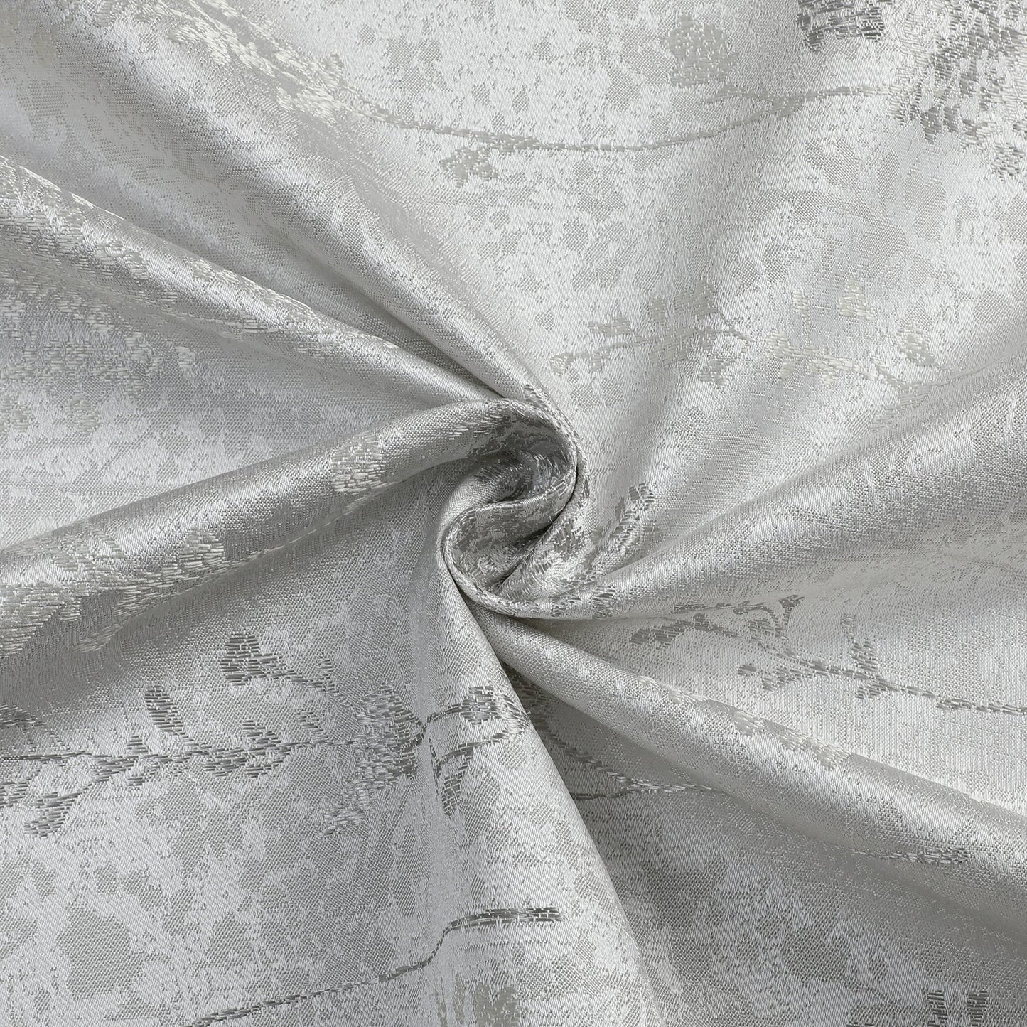 Fern Cluster Silver Tablecloth