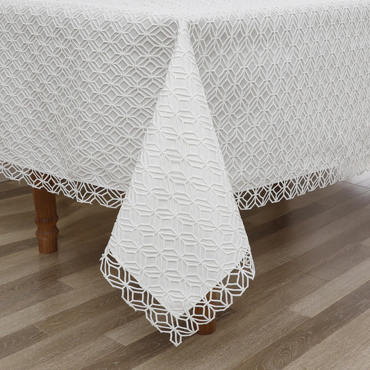 Lace Lined Matelasse Tablecloth