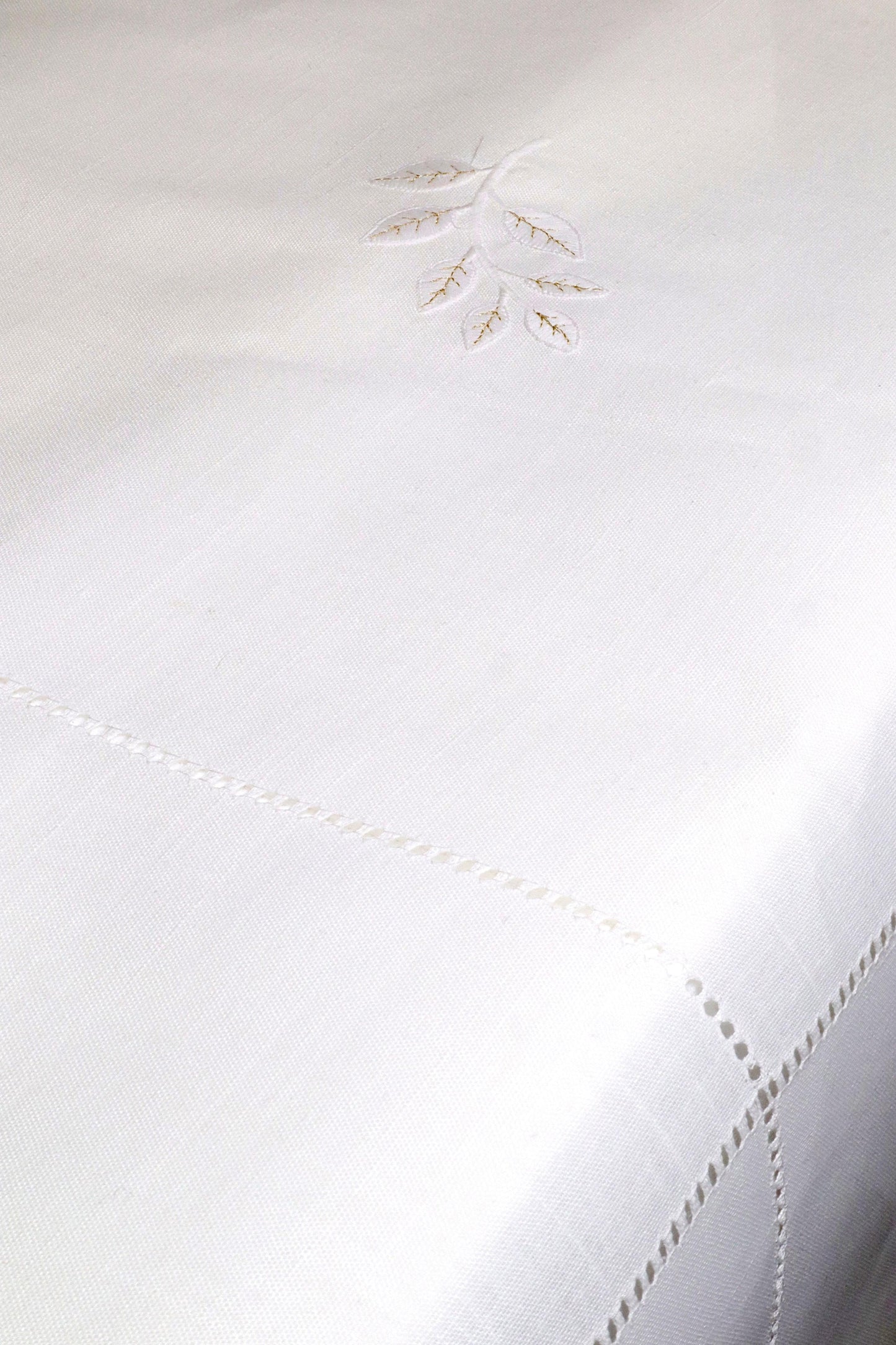 Aura Tablecloth