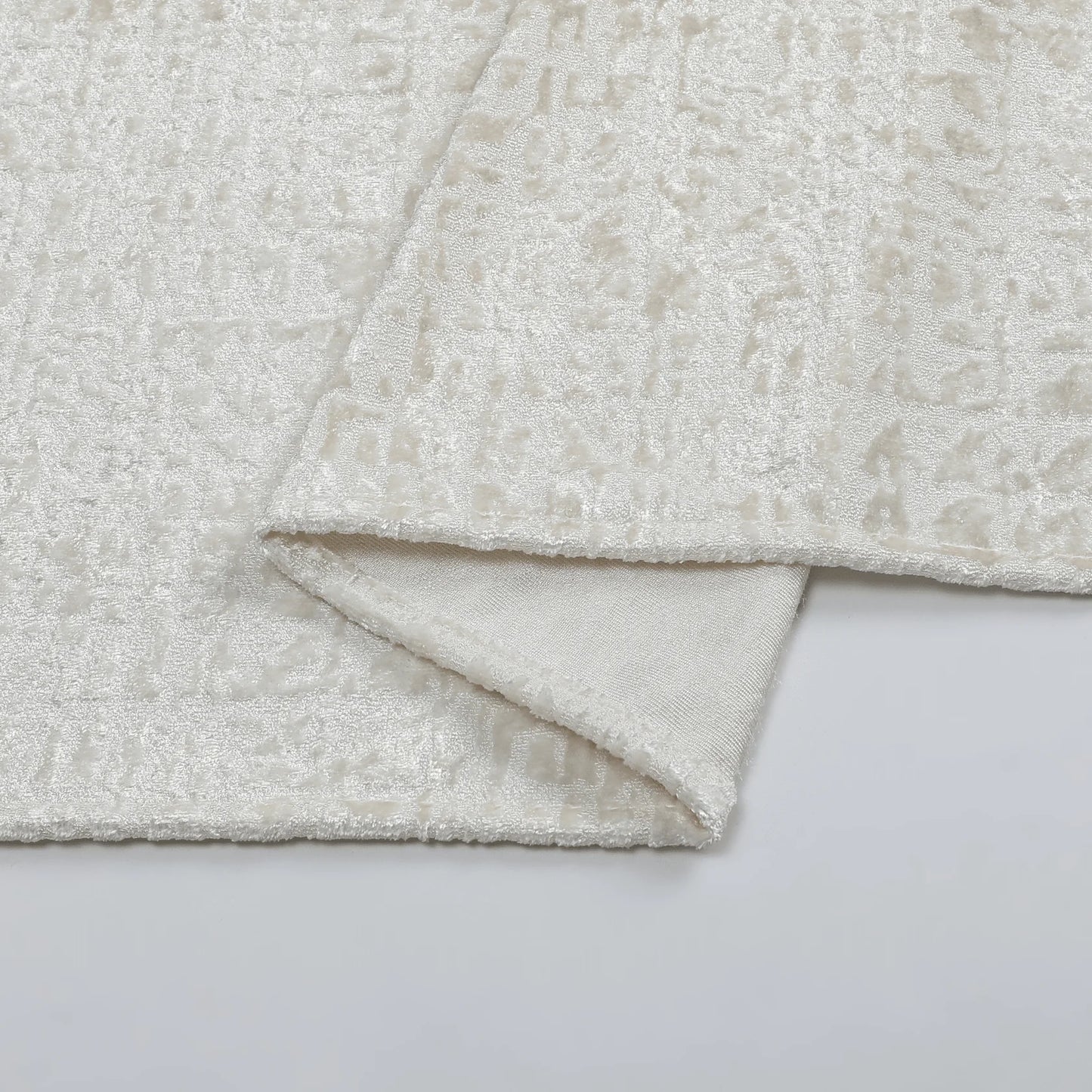Velvet Patina Pearl White Tablecloth