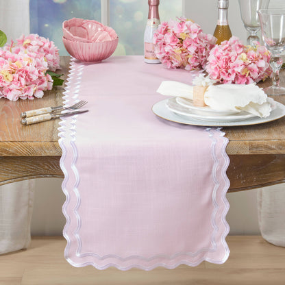 Scalloped Border Table Runner: Taupe / 16"x72"