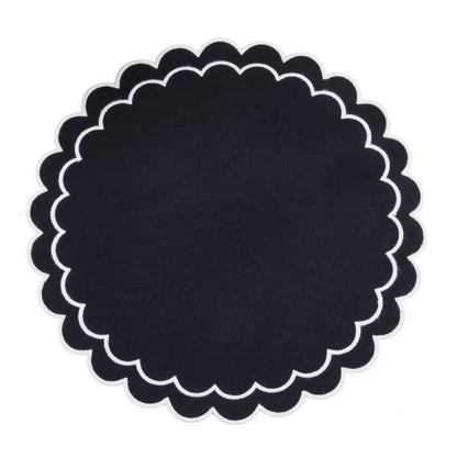 Round Scalloped Cotton Placemats: Black / 15"