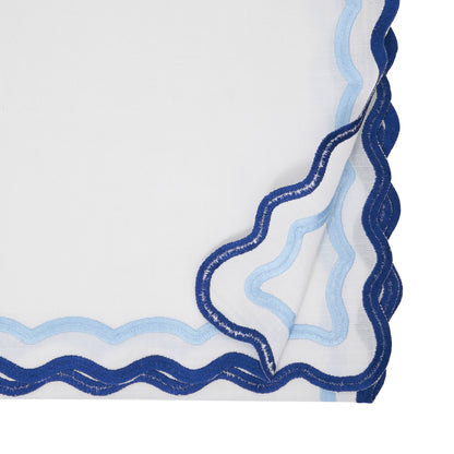 Scalloped Border Table Runner: Taupe / 16"x72"